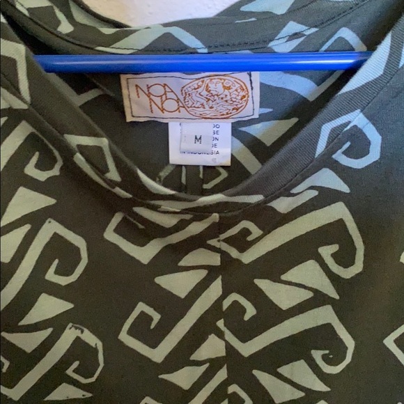 Noanoa blouse - Picture 2 of 2